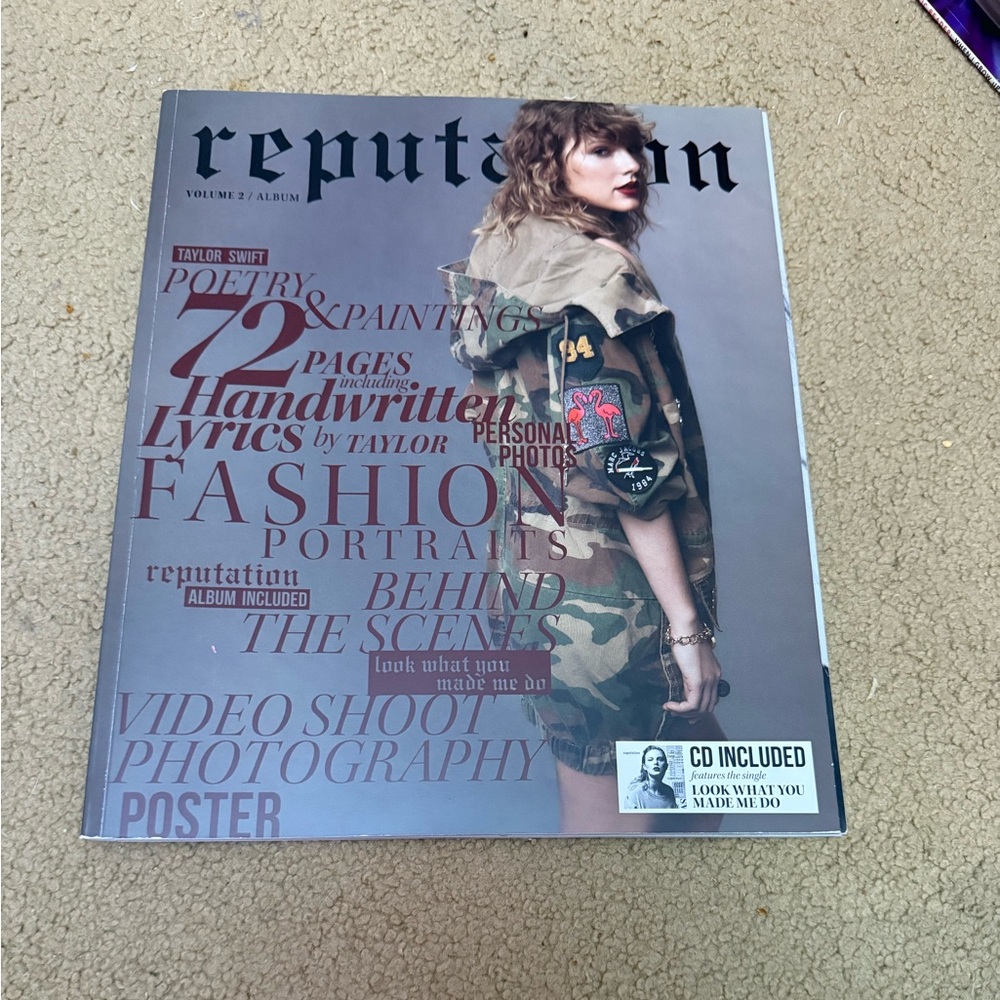 Taylor Swift Reputation Magazine Vol 2: Includes CD and poster